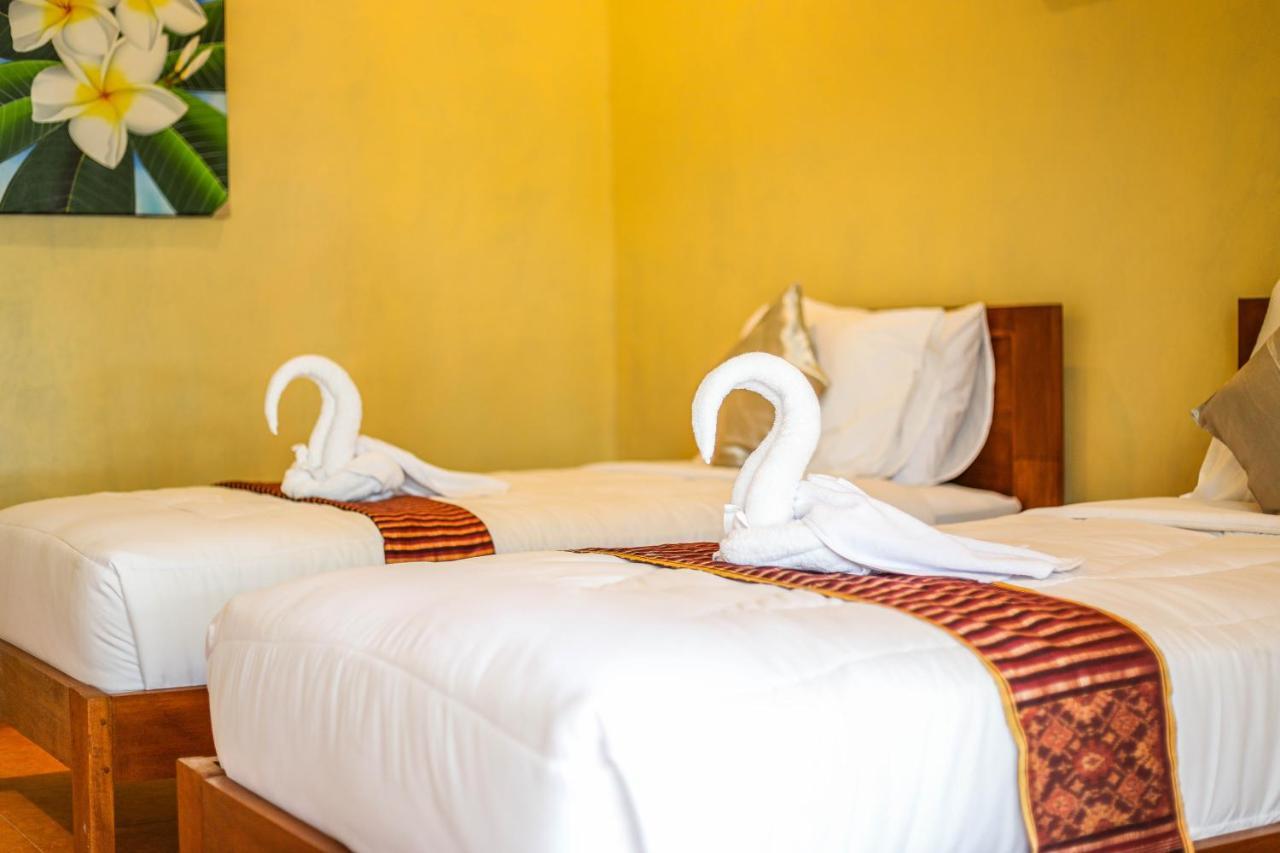 Grand Ball Beach Garden Tanglad Bagian luar foto