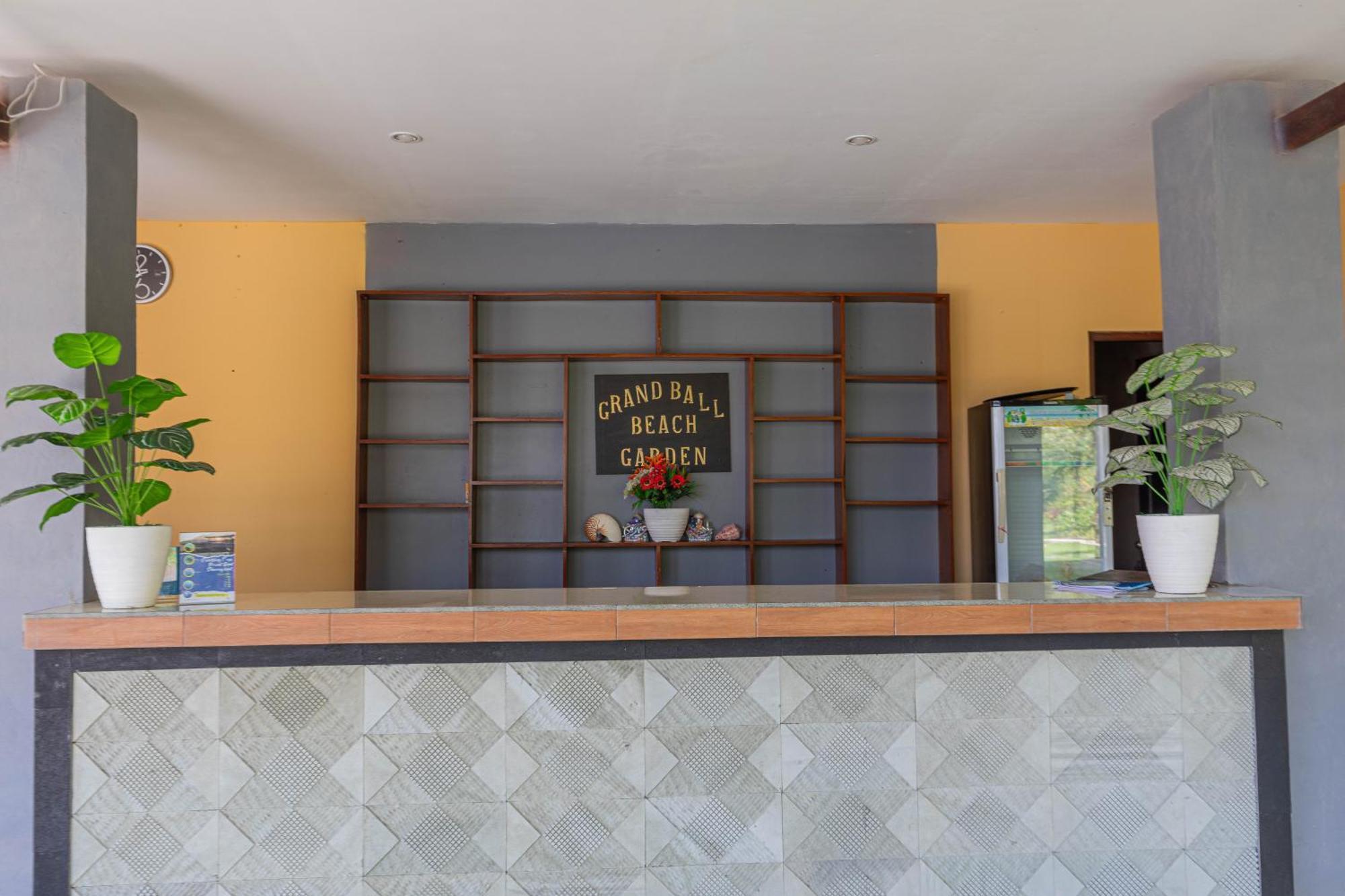 Grand Ball Beach Garden Tanglad Bagian luar foto